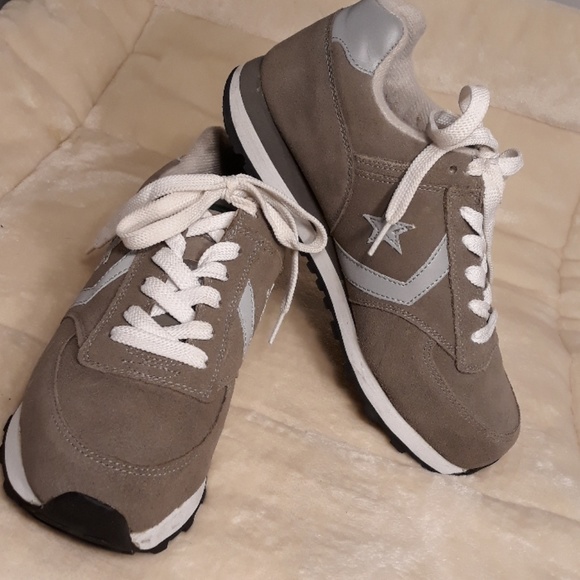 CONVERSE UNISEX SUEDE ONE STAR SNEAKERS - Picture 1 of 7